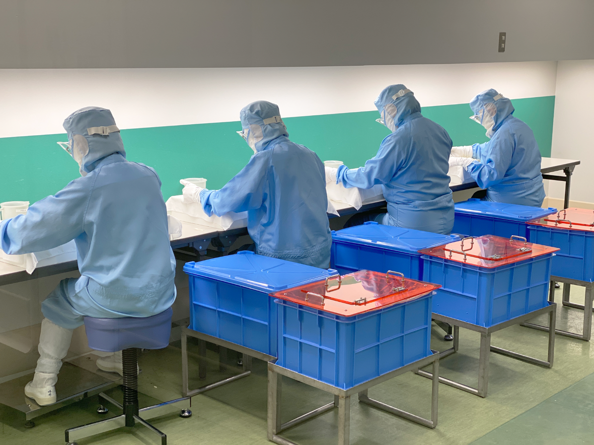 目視検査台（不透明皮膜）